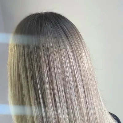 Airtouch ash blonde with natural roots — hair salon on Šv. Stepono g., Vilnius